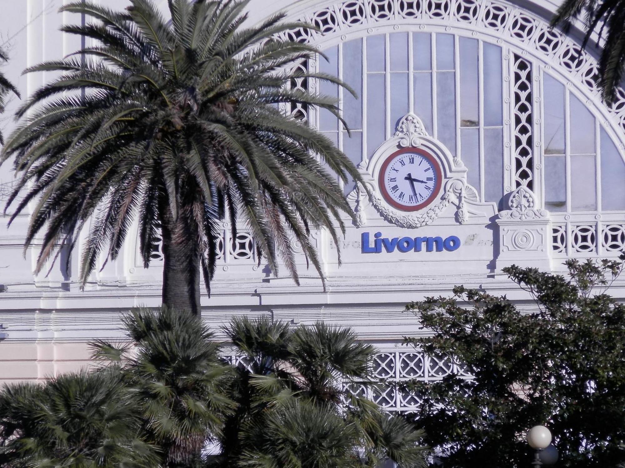 Hotel Stazione Livorno Bagian luar foto